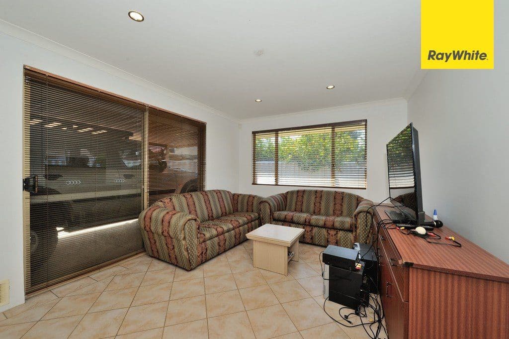 12 Opperman Place, Middle Swan WA 6056, Middle Swan - Thumbnail 8