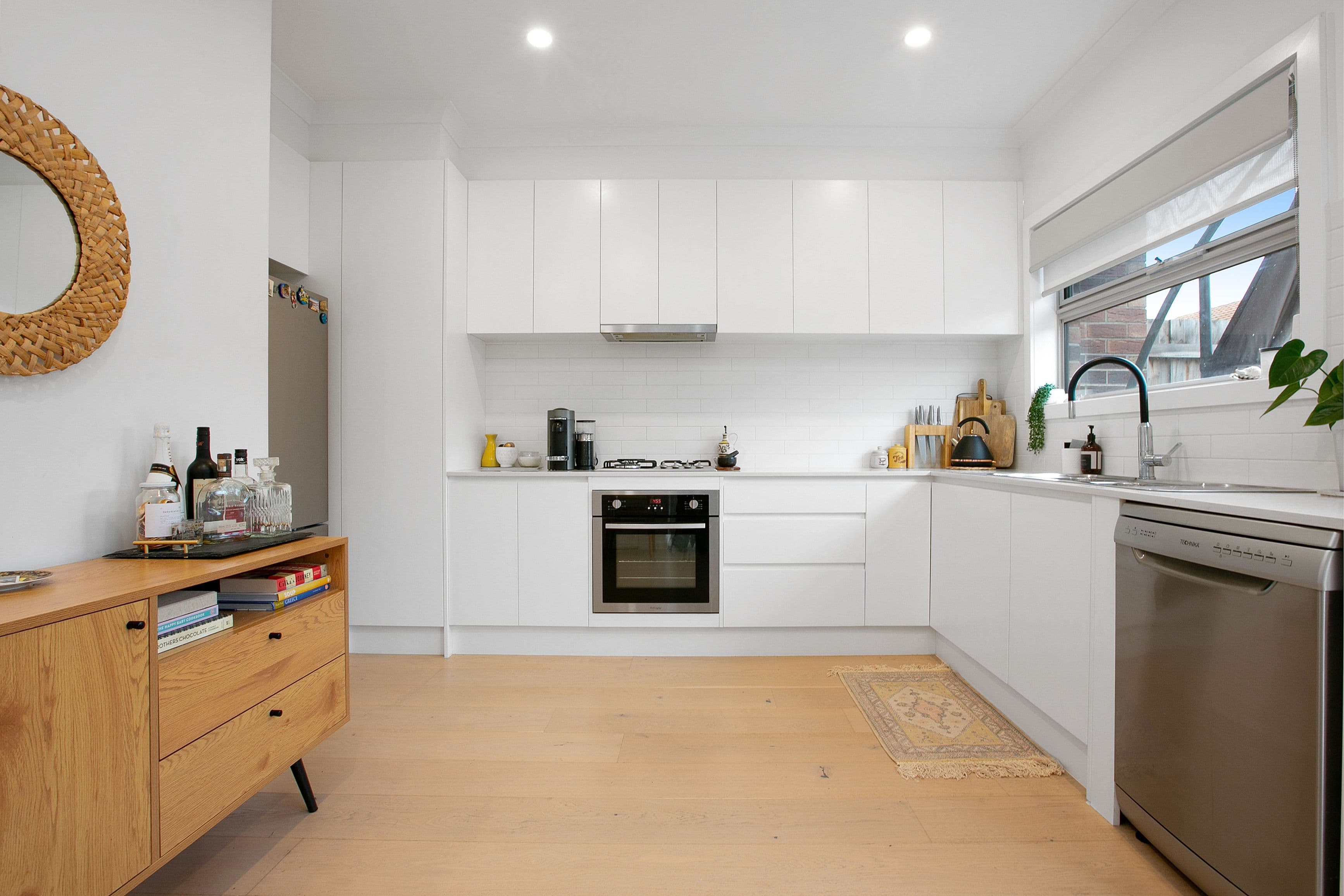 16 Pleasant Road, Thomastown VIC 3074, Thomastown - Thumbnail 2