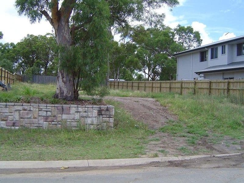 68 Yarra Road, WAKERLEY QLD 4154, Wakerley - Thumbnail 2
