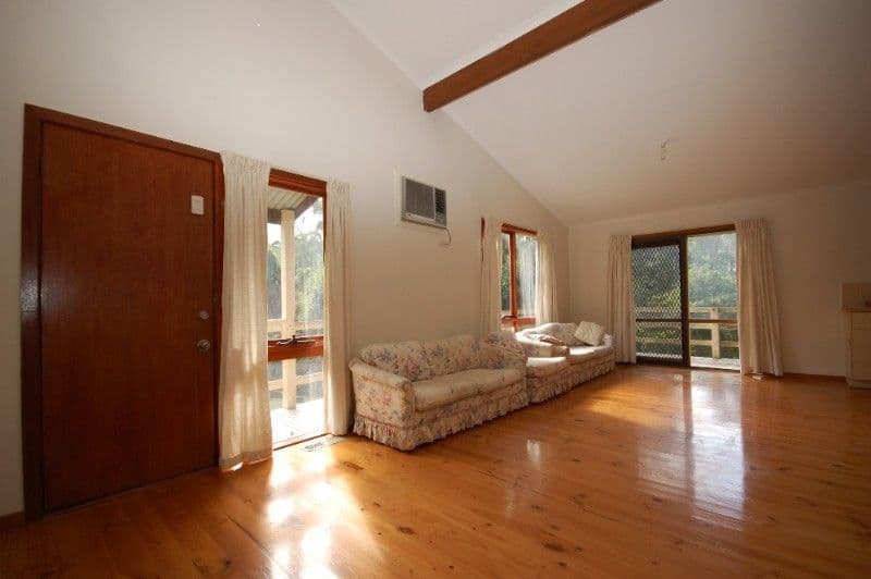 17 Falkingham Road, MOUNT EVELYN VIC 3796, Mount Evelyn - Thumbnail 2