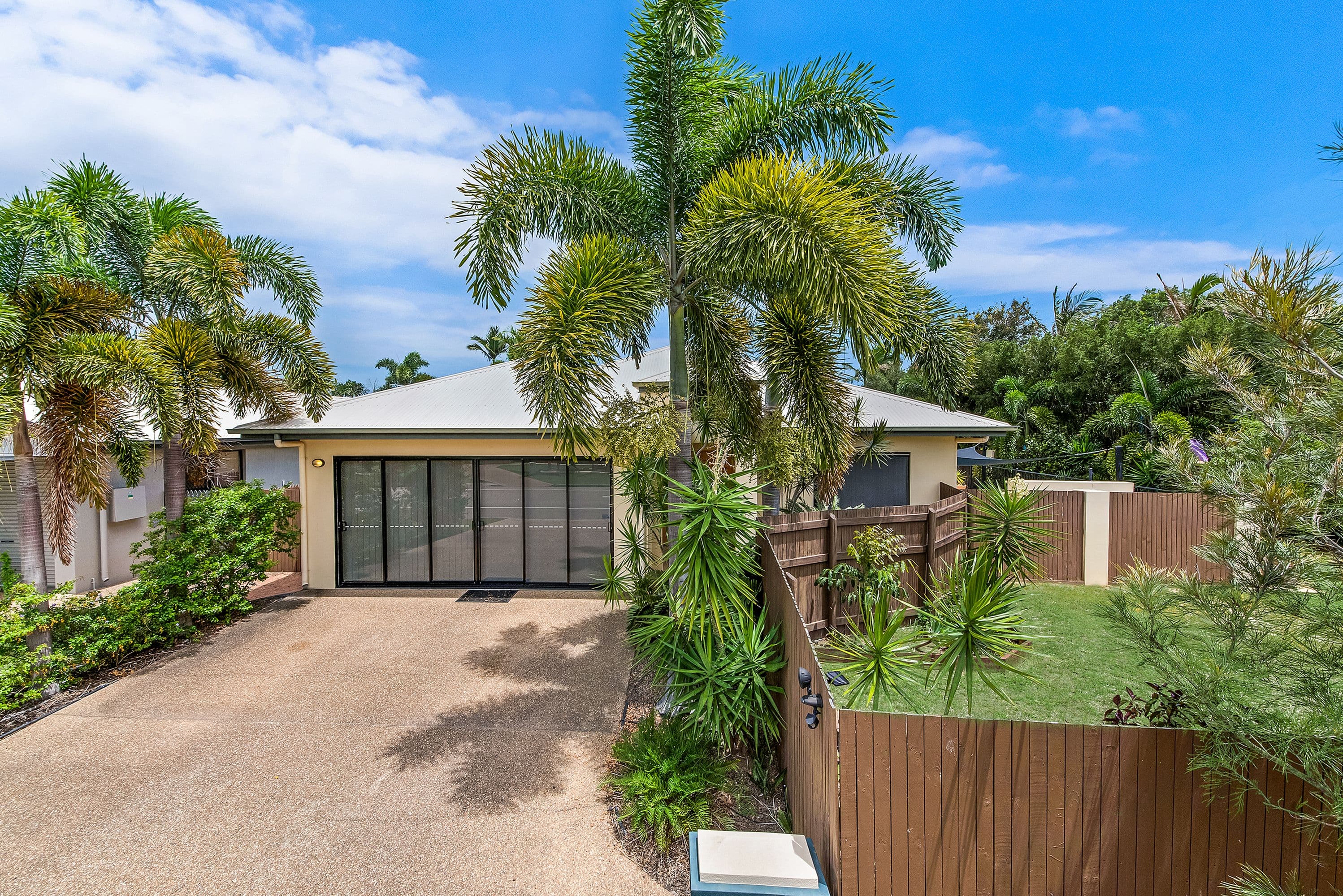 102 Greenwood Drive, Kirwan QLD 4817, Kirwan - Thumbnail 2