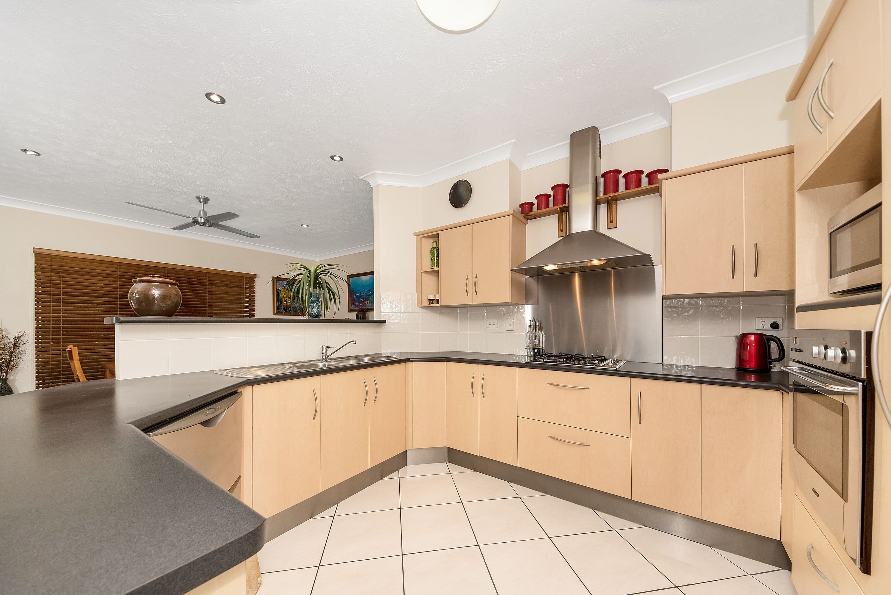 102 Greenwood Drive, Kirwan QLD 4817, Kirwan - Thumbnail 3