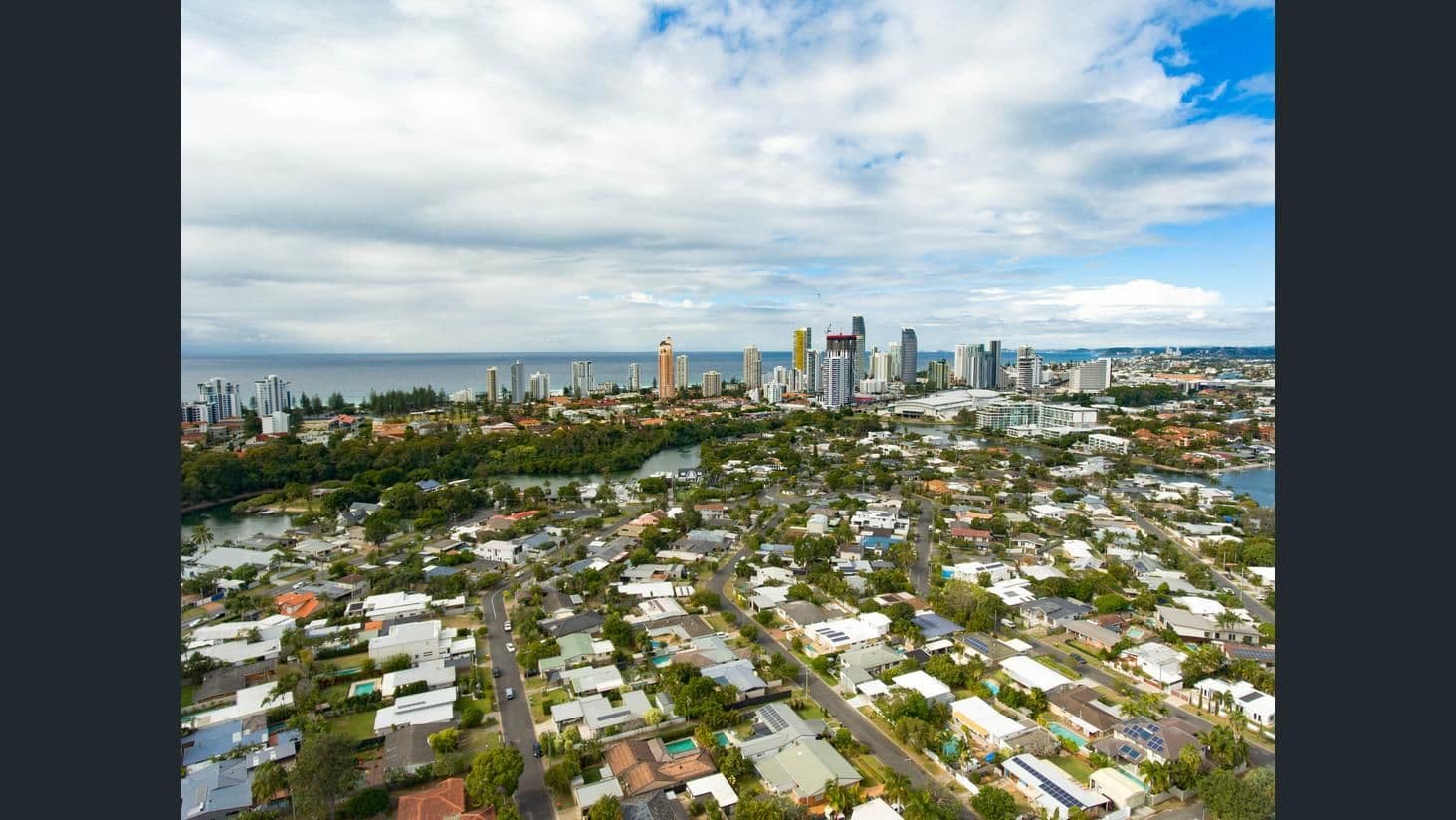 10 Allambi Avenue, Broadbeach Waters QLD 4218, Broadbeach Waters - Thumbnail 3