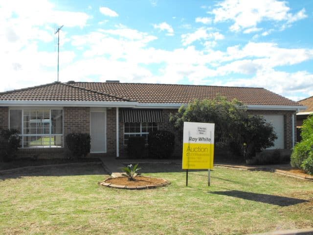 15 Ebelina Crescent, PARKES NSW 2870, Parkes - Image 1