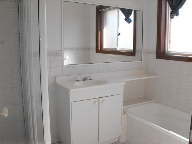 15 Ebelina Crescent, PARKES NSW 2870, Parkes - Thumbnail 5