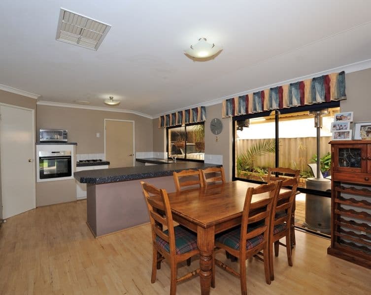 12 Paperbark Mews, WARNBRO WA 6169, Warnbro - Thumbnail 8