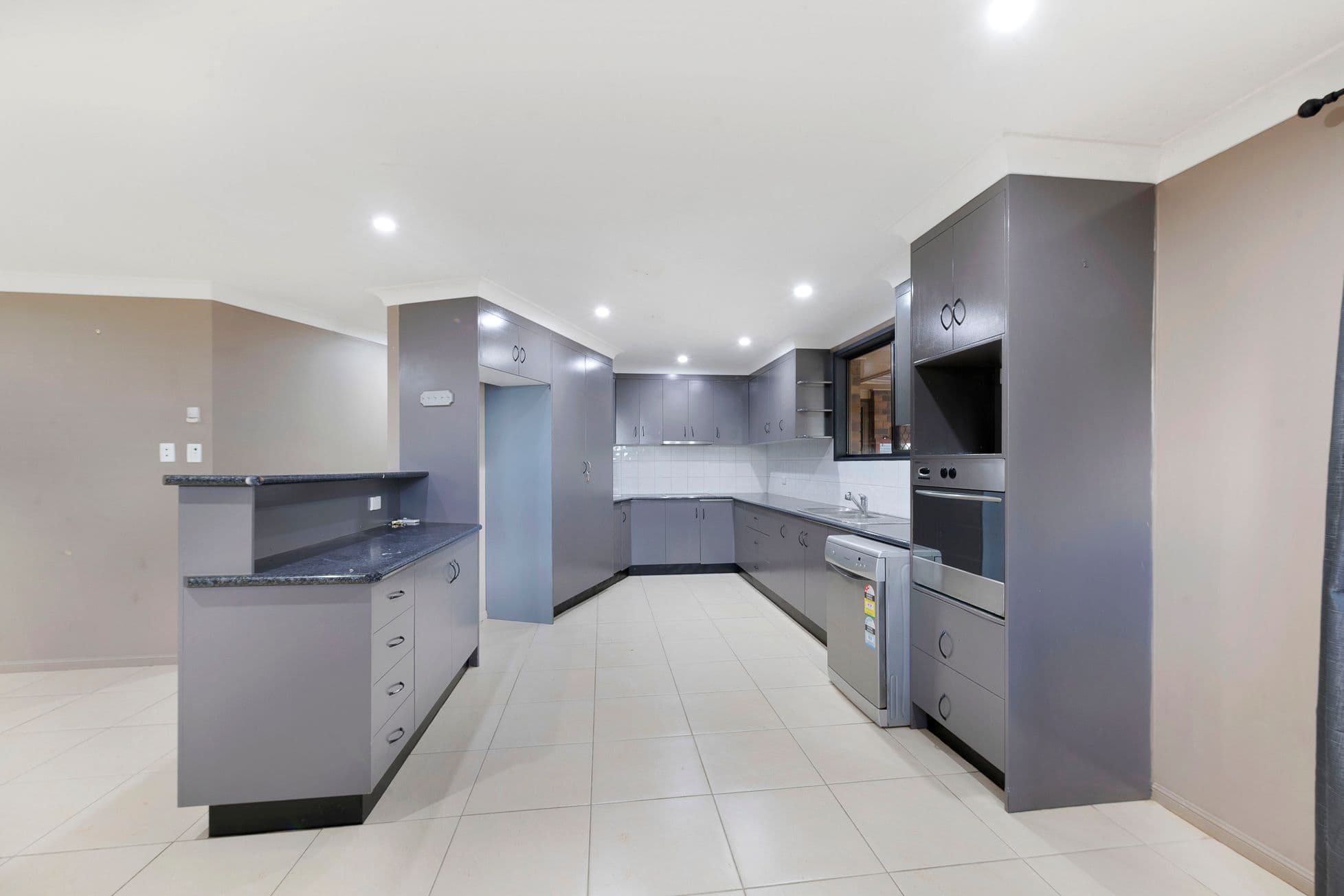 47 Glenview Crescent, Avoca QLD 4670, Avoca - Thumbnail 8