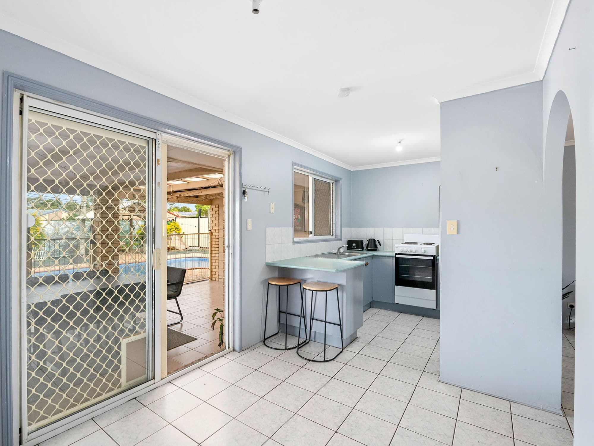 4 Calder Court, Crestmead QLD 4132, Crestmead - Thumbnail 2