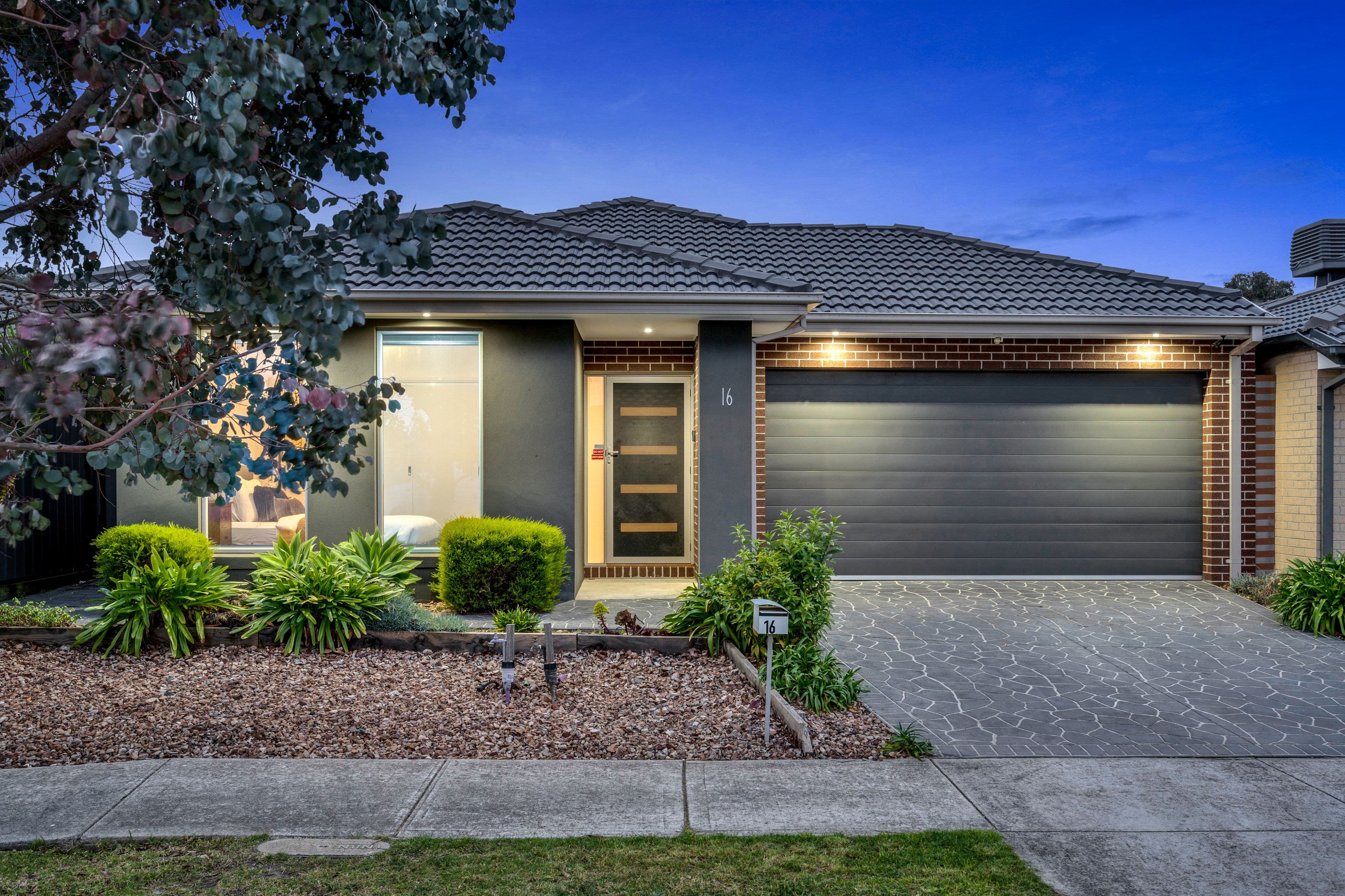16 Montpellier Crescent, Craigieburn VIC 3064, Craigieburn - Image 1