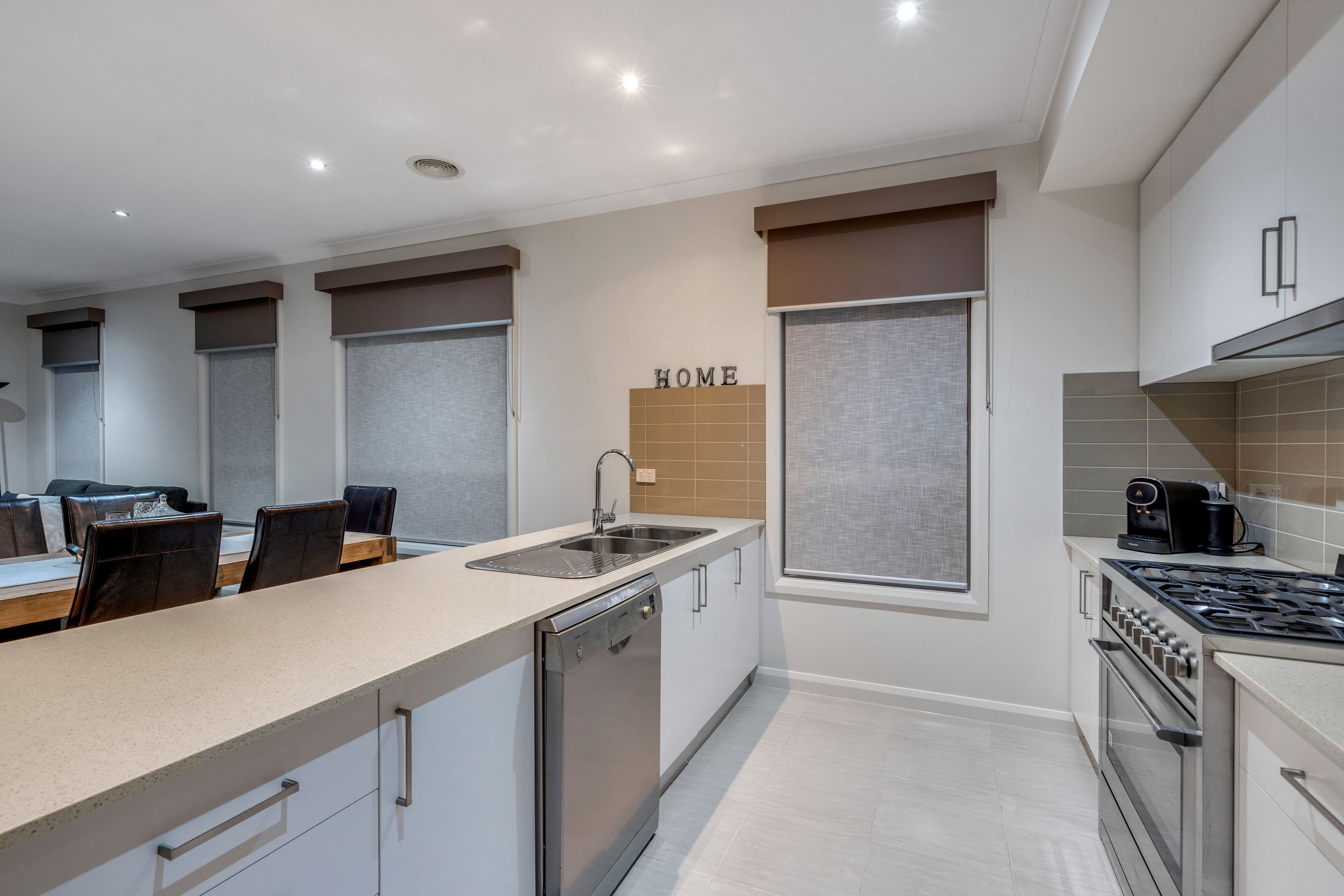 16 Montpellier Crescent, Craigieburn VIC 3064, Craigieburn - Thumbnail 4