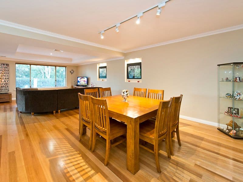 6 Illawarra Crescent, CANNING VALE WA 6155, Canning Vale - Thumbnail 8