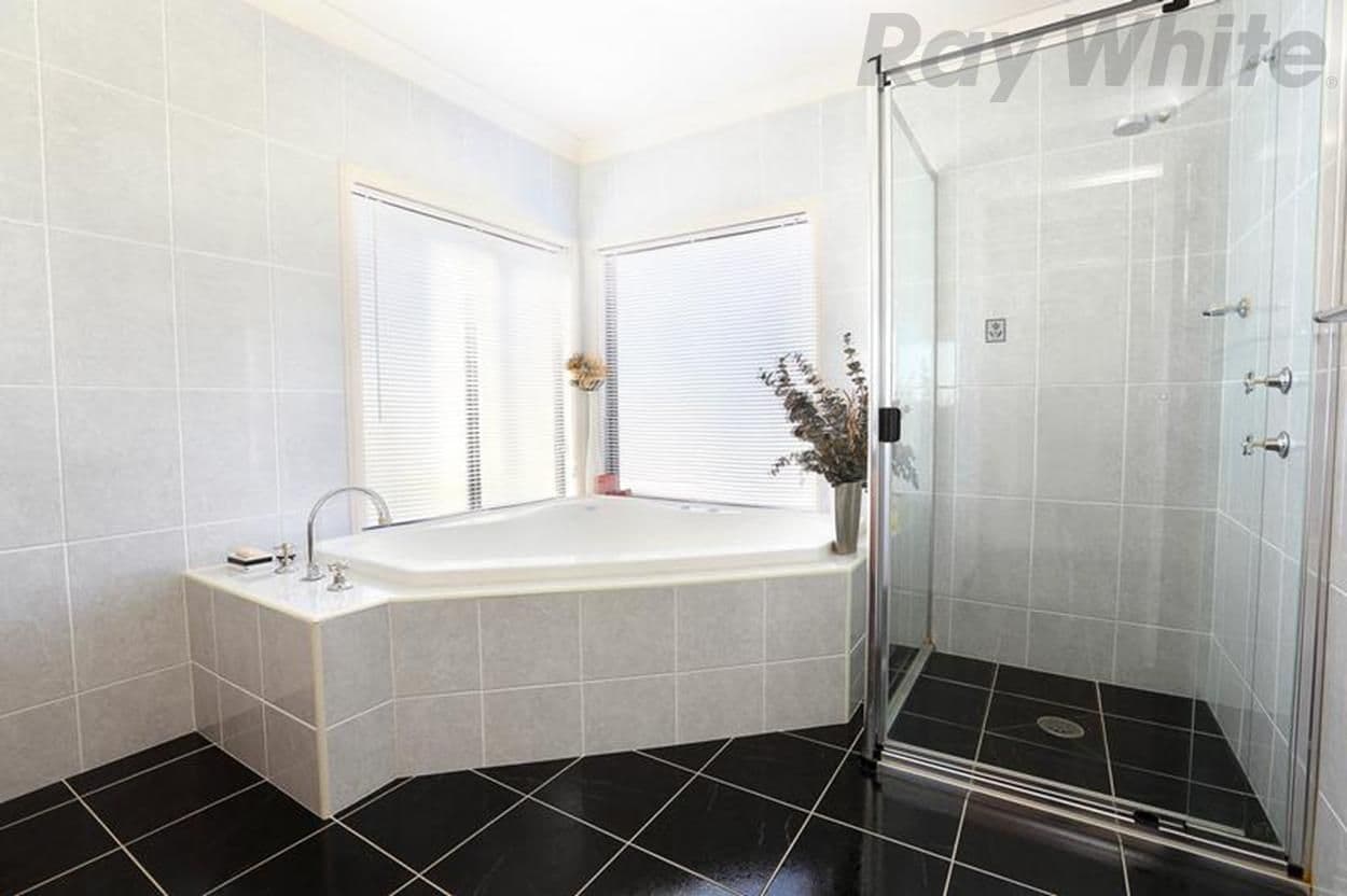 65 Lycett Avenue, West Hoxton NSW 2171, West Hoxton - Thumbnail 7