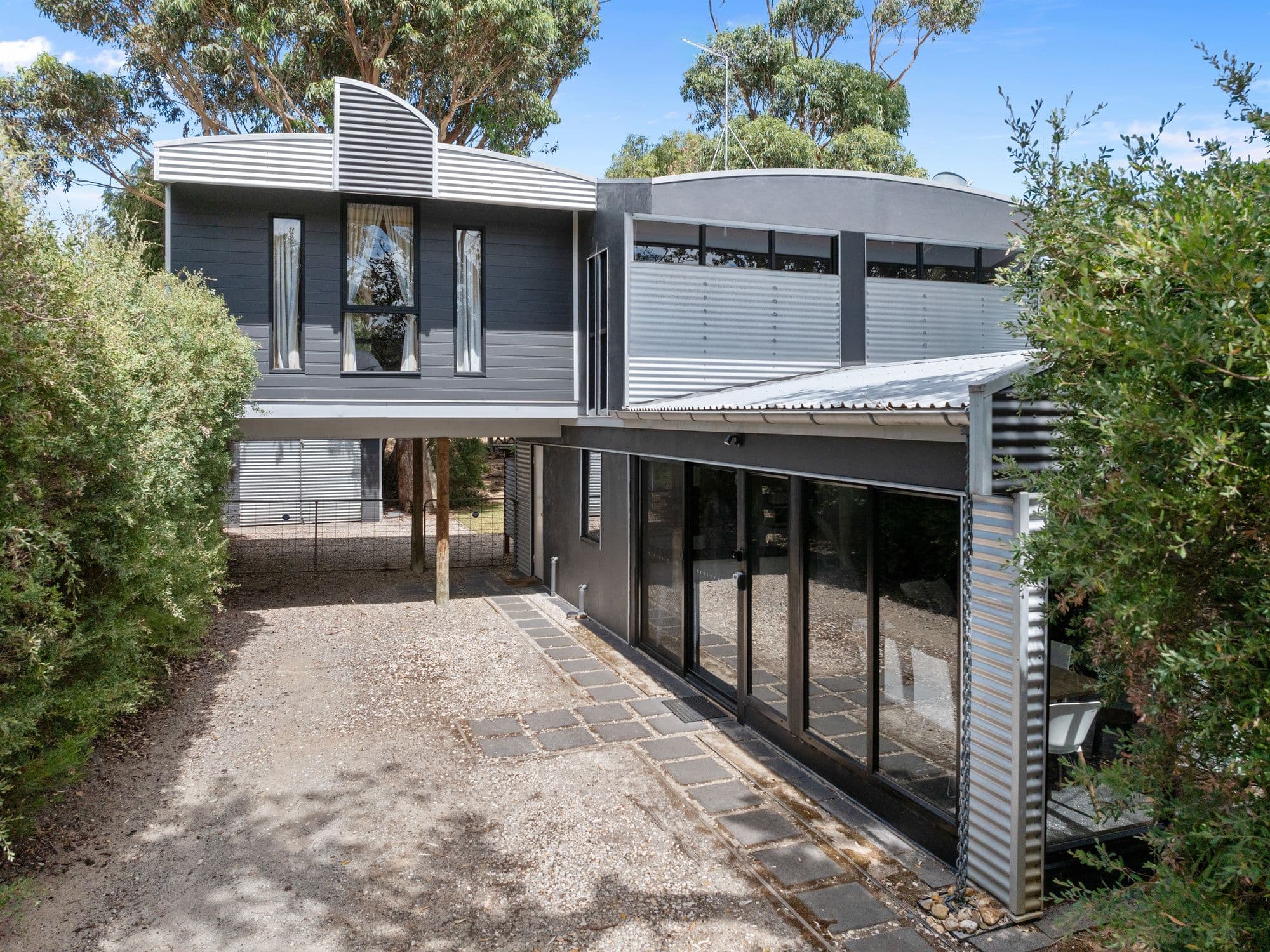 27 Veronica Street, Inverloch VIC 3996, Inverloch - Thumbnail 2