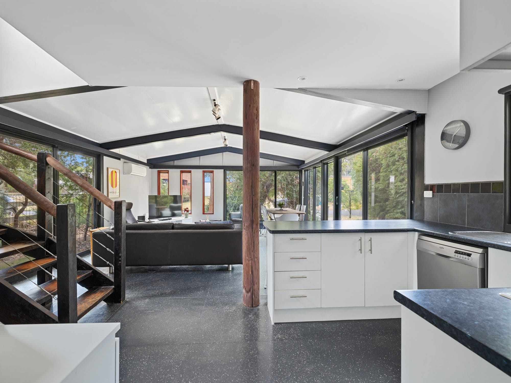 27 Veronica Street, Inverloch VIC 3996, Inverloch - Thumbnail 4