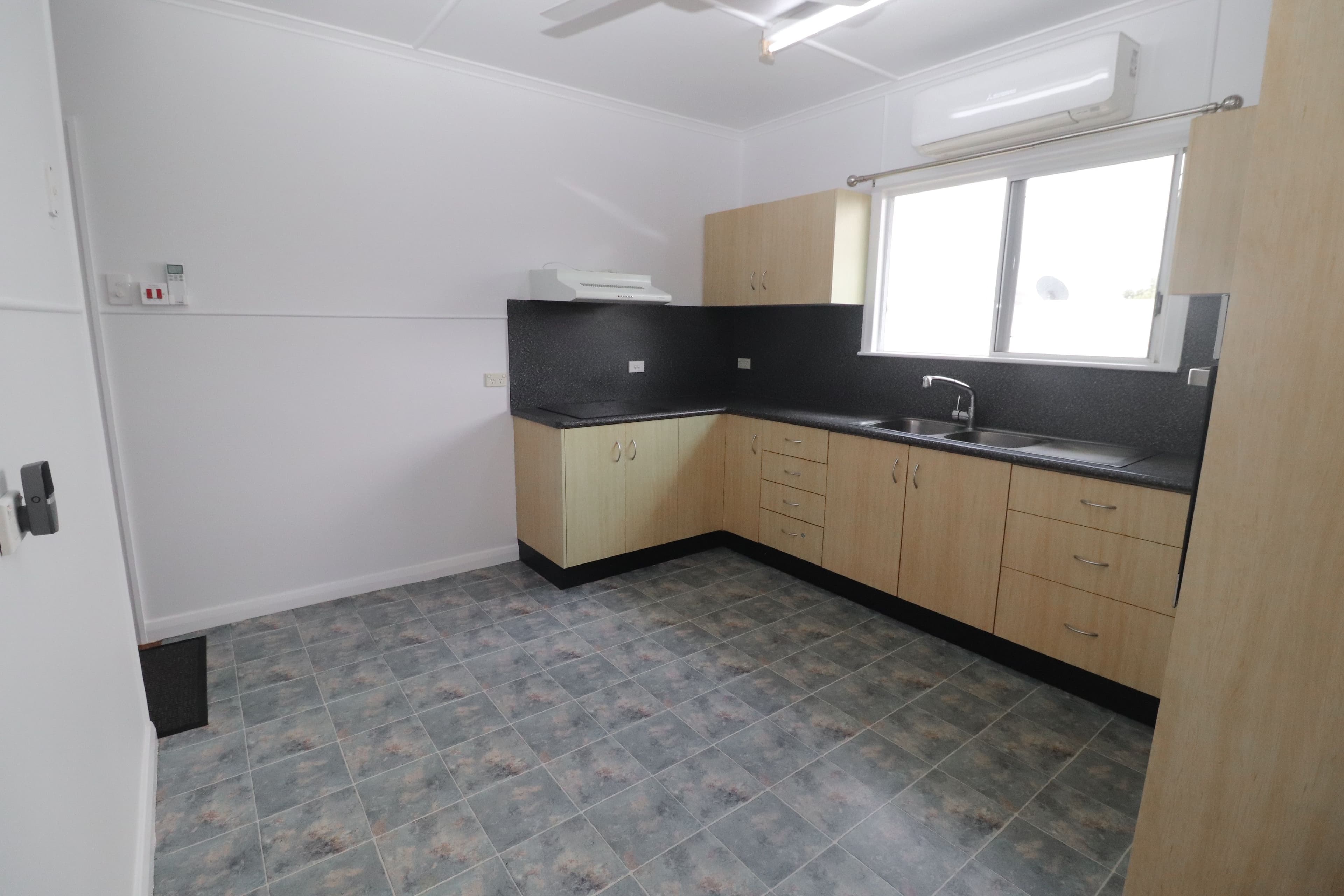 12 Jesson Street, Ingham QLD 4850, Ingham - Thumbnail 6