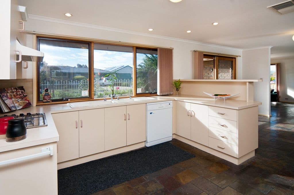 2 Buttercup Grove, MORPHETT VALE SA 5162, Morphett Vale - Image 1