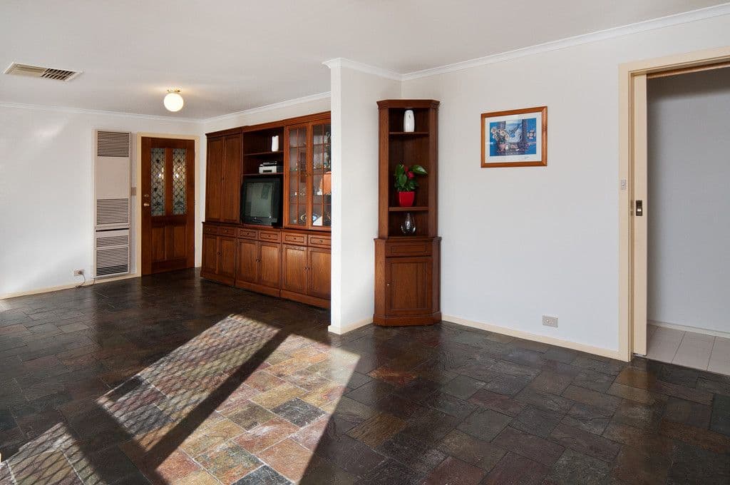 2 Buttercup Grove, MORPHETT VALE SA 5162, Morphett Vale - Thumbnail 6
