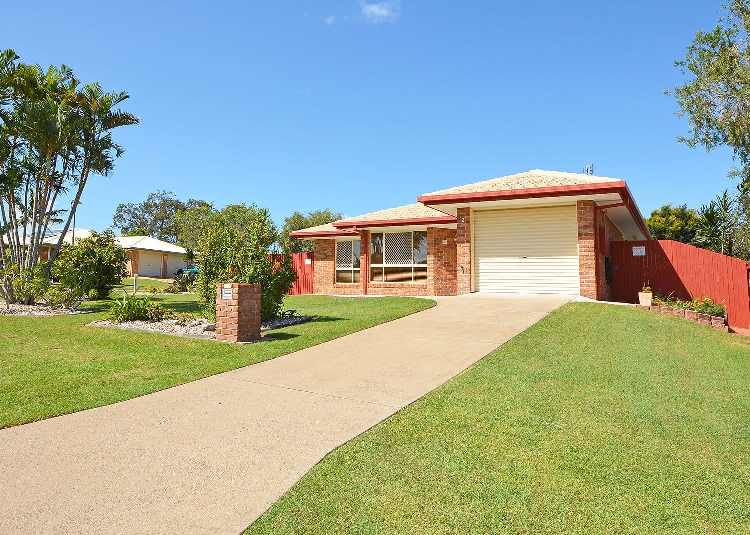 2 Trevnielsen Court, Torquay QLD 4655, Torquay - Thumbnail 2