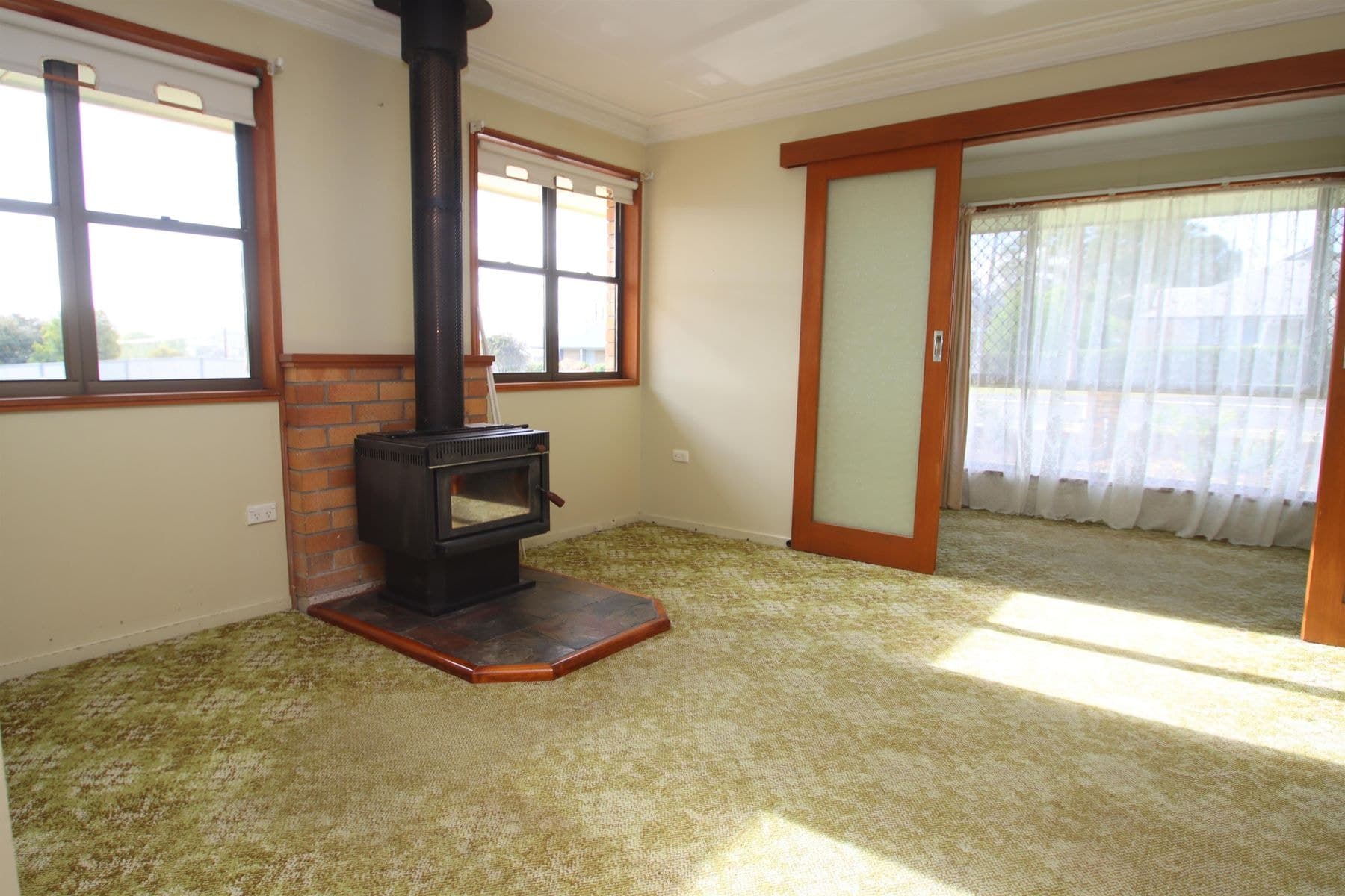 111 Miles Street, Tenterfield NSW 2372, Tenterfield - Thumbnail 3