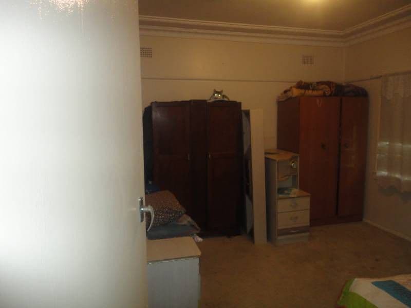 10 Slender Avenue, SMITHFIELD NSW 2164, Smithfield - Thumbnail 4