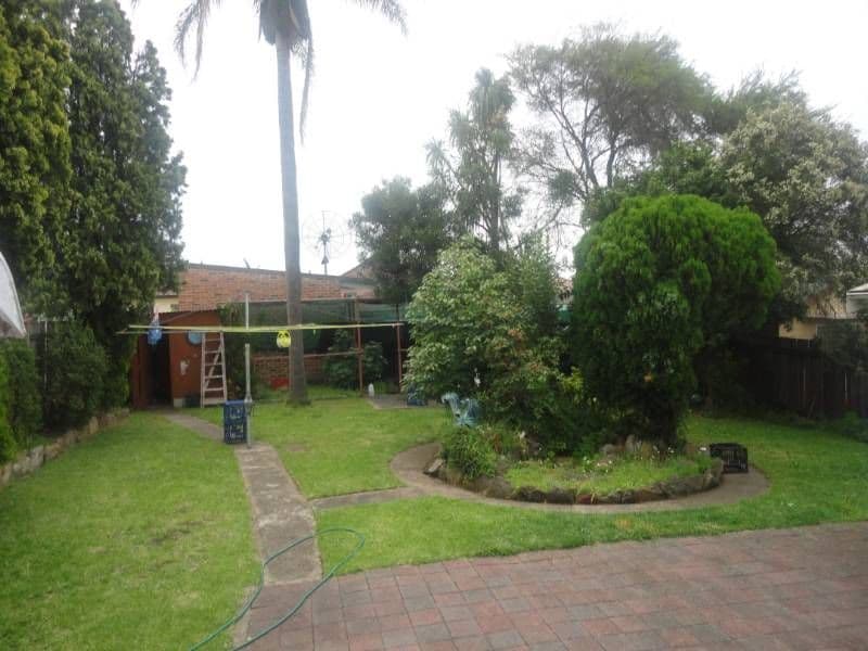 10 Slender Avenue, SMITHFIELD NSW 2164, Smithfield - Thumbnail 5