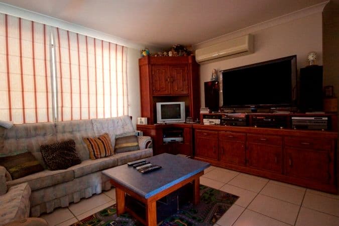 23 Dudley Street, Chinchilla, QLD, 4413, Chinchilla - Thumbnail 4