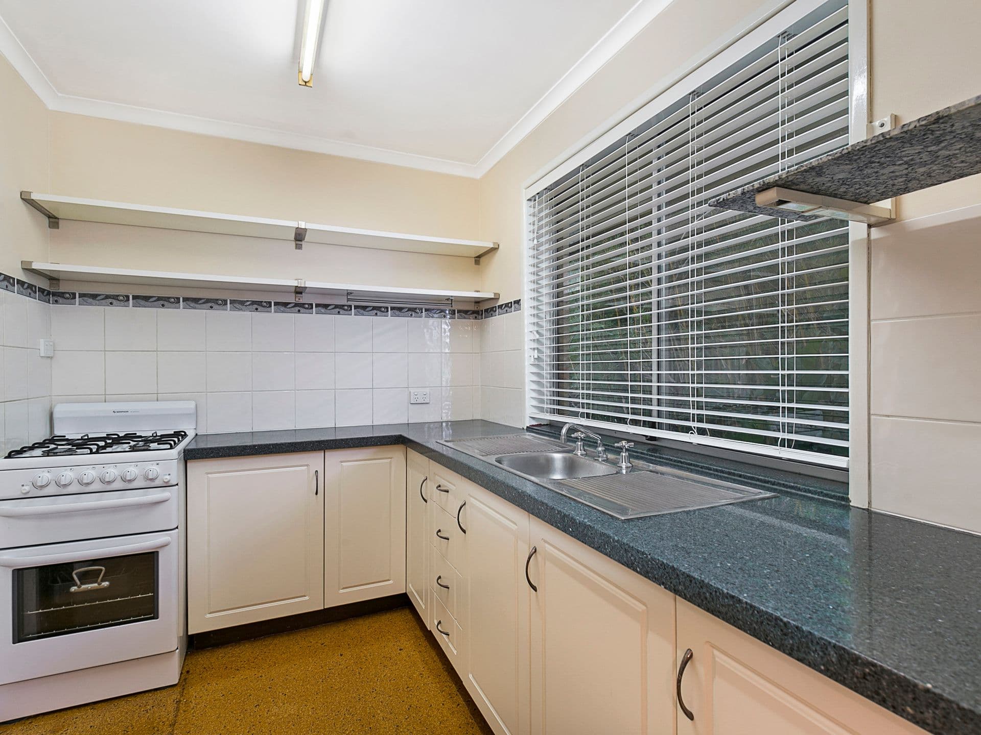 44 Perkins Street, Upper Mount Gravatt QLD 4122, Upper Mount Gravatt - Thumbnail 6