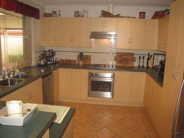 10 Huckstepp Court, BERRI SA 5343, Berri - Thumbnail 2