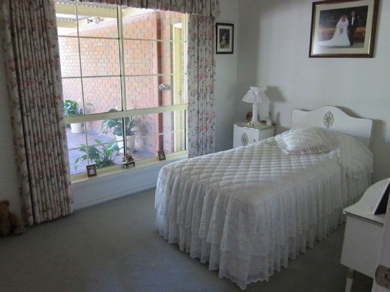 76 Pascoe Street, ROCHESTER VIC 3561, Rochester - Thumbnail 8