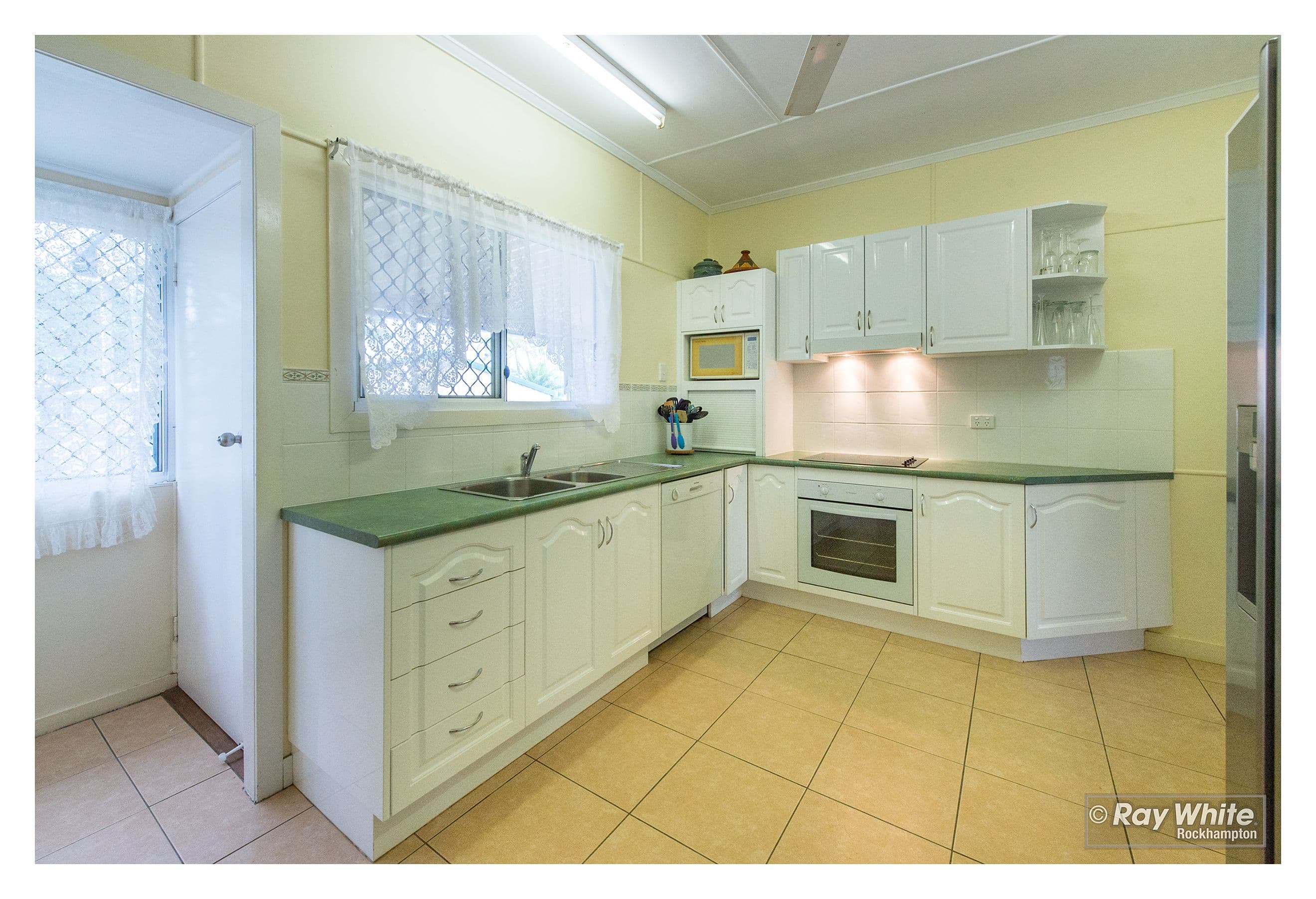 180A Mostyn Street, Berserker QLD 4701, Berserker - Thumbnail 3