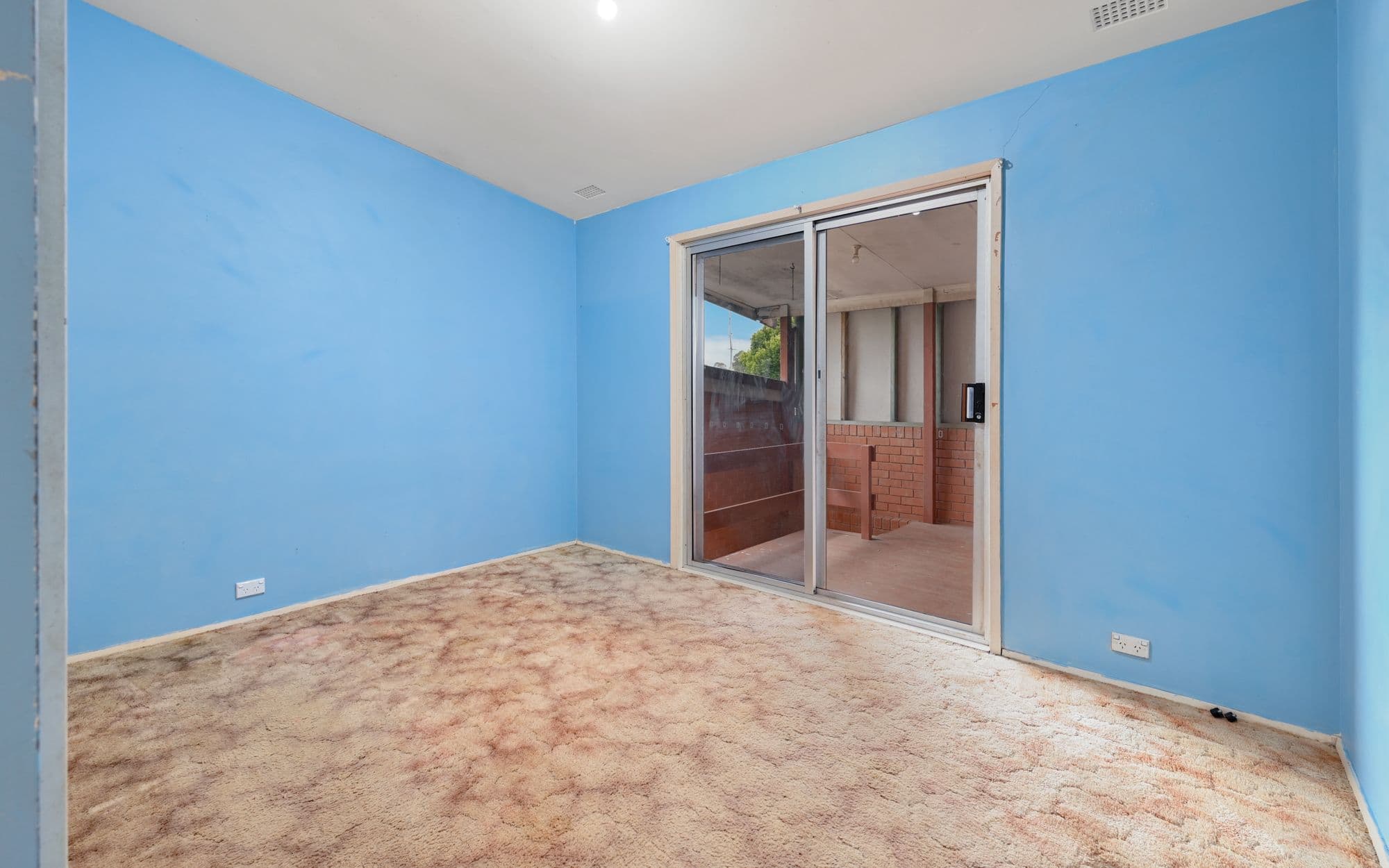 118 Macquarie Avenue, Campbelltown NSW 2560, Campbelltown - Thumbnail 6