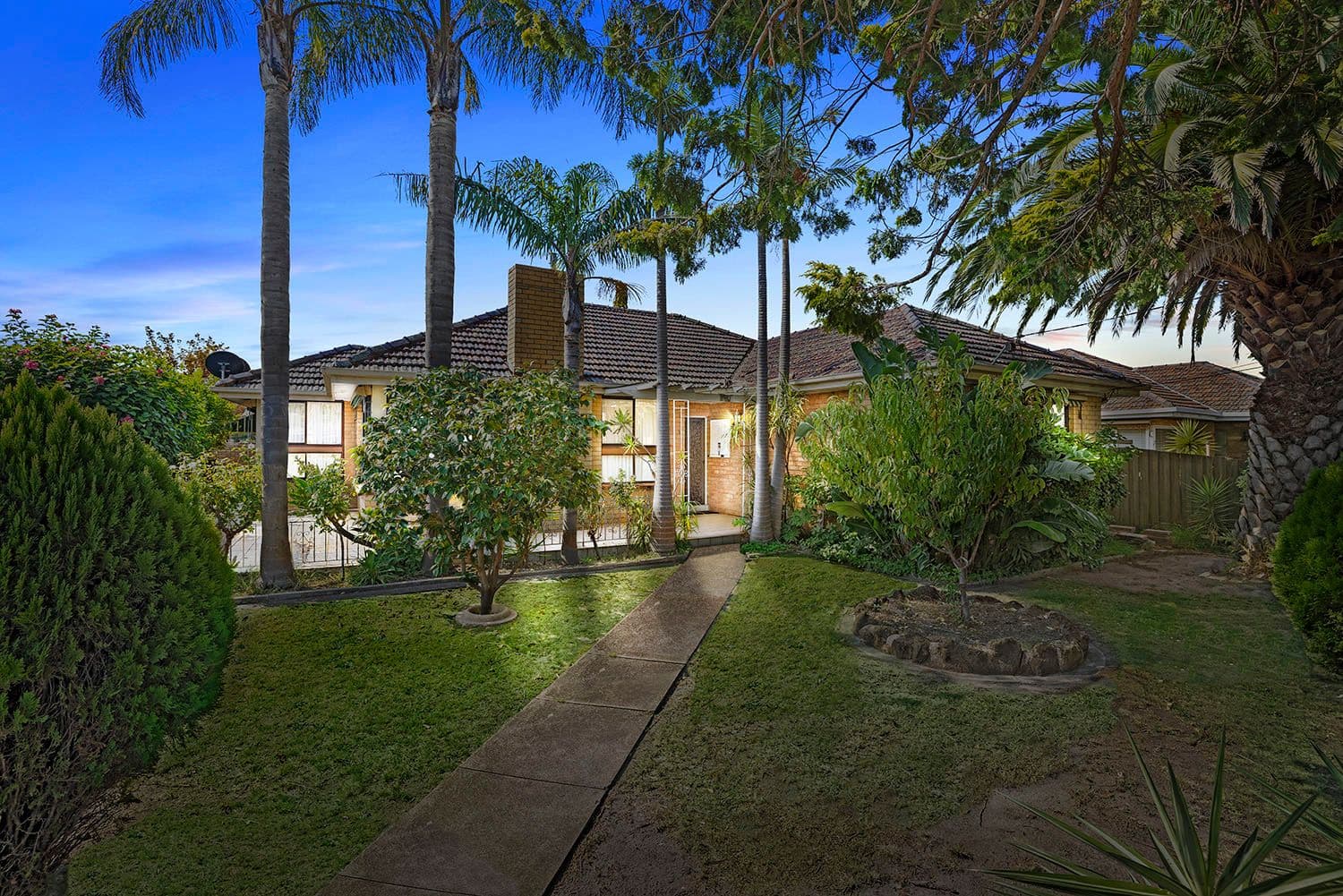65 Centre Dandenong Road, Cheltenham VIC 3192, Cheltenham - Thumbnail 2