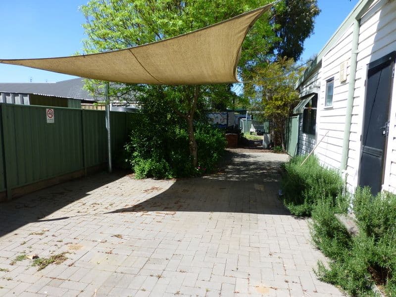 114 Hume Street, ECHUCA VIC 3564, Echuca - Thumbnail 4