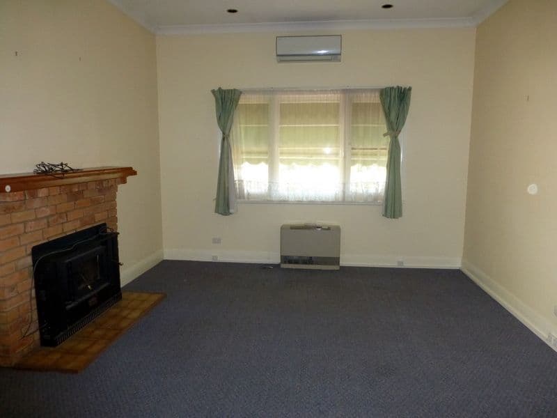 114 Hume Street, ECHUCA VIC 3564, Echuca - Thumbnail 6