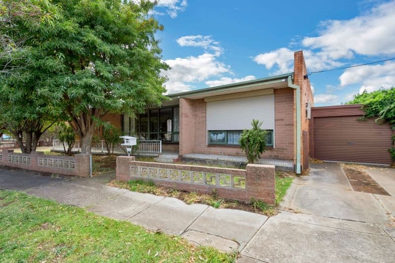 29 Gordon Avenue, Clearview SA 5085, Clearview - Image 1