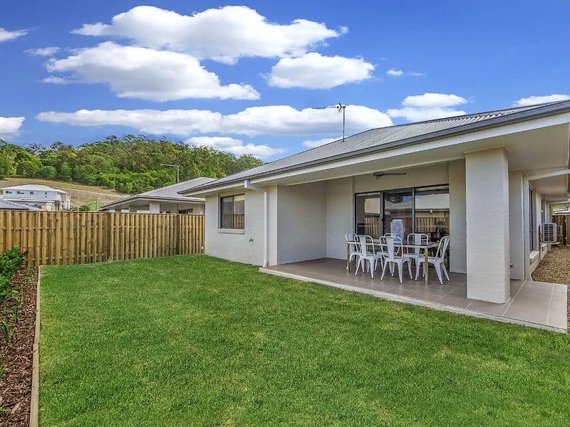 64 Hillstone Crescent, MAUDSLAND QLD 4210, Maudsland - Thumbnail 2