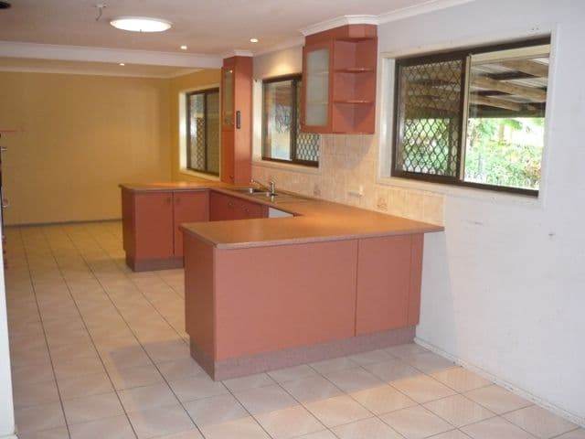 37 Blue Pacific Road, DECEPTION BAY QLD 4508, Deception Bay - Thumbnail 7