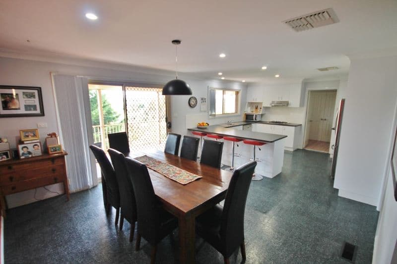 120 Edwards Street, Young NSW 2594, Young - Thumbnail 5