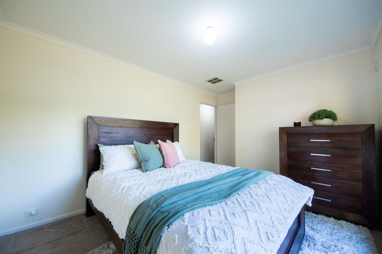 36 Peacock Avenue, West Wodonga VIC 3690, West Wodonga - Thumbnail 6