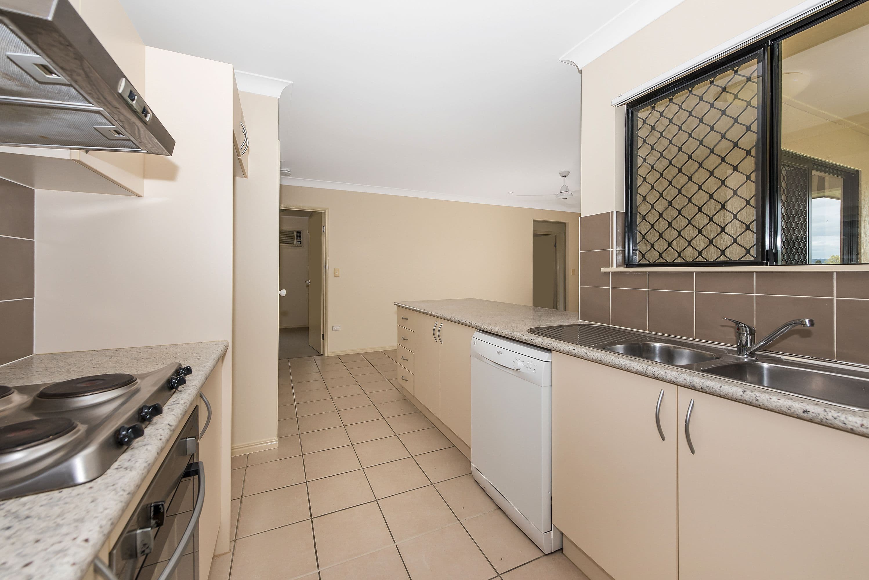 26 Bridgewater Drive, Condon QLD 4815, Condon - Thumbnail 3