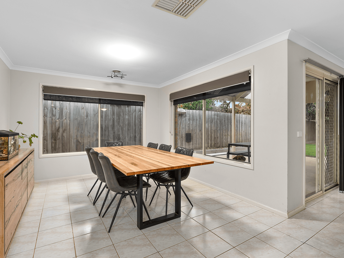 6 Serrata Street, Cranbourne West VIC 3977, Cranbourne West - Thumbnail 4