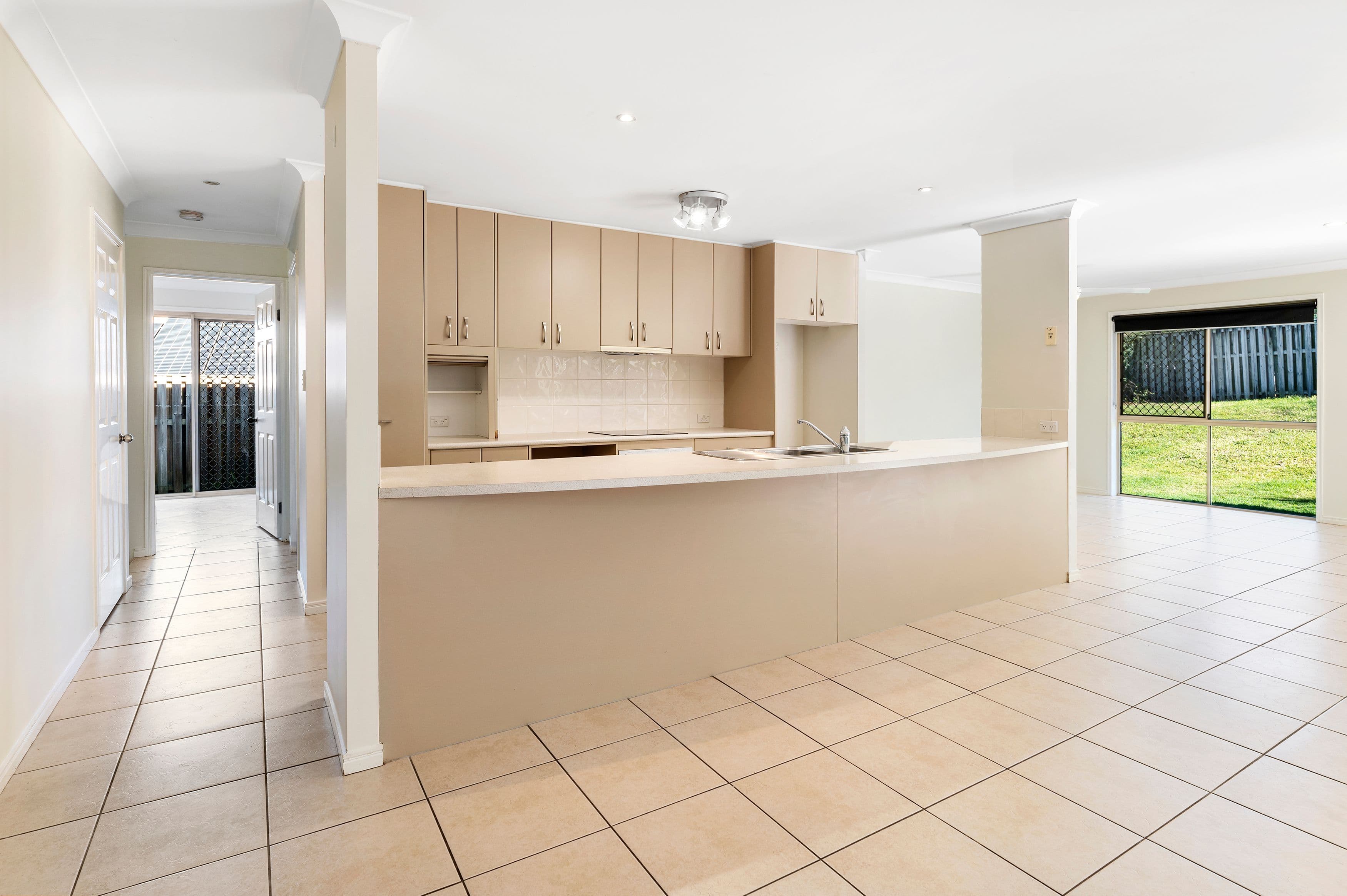 8 Coomera Heights Drive, Pimpama, Upper Coomera QLD 4209, Upper Coomera - Thumbnail 8