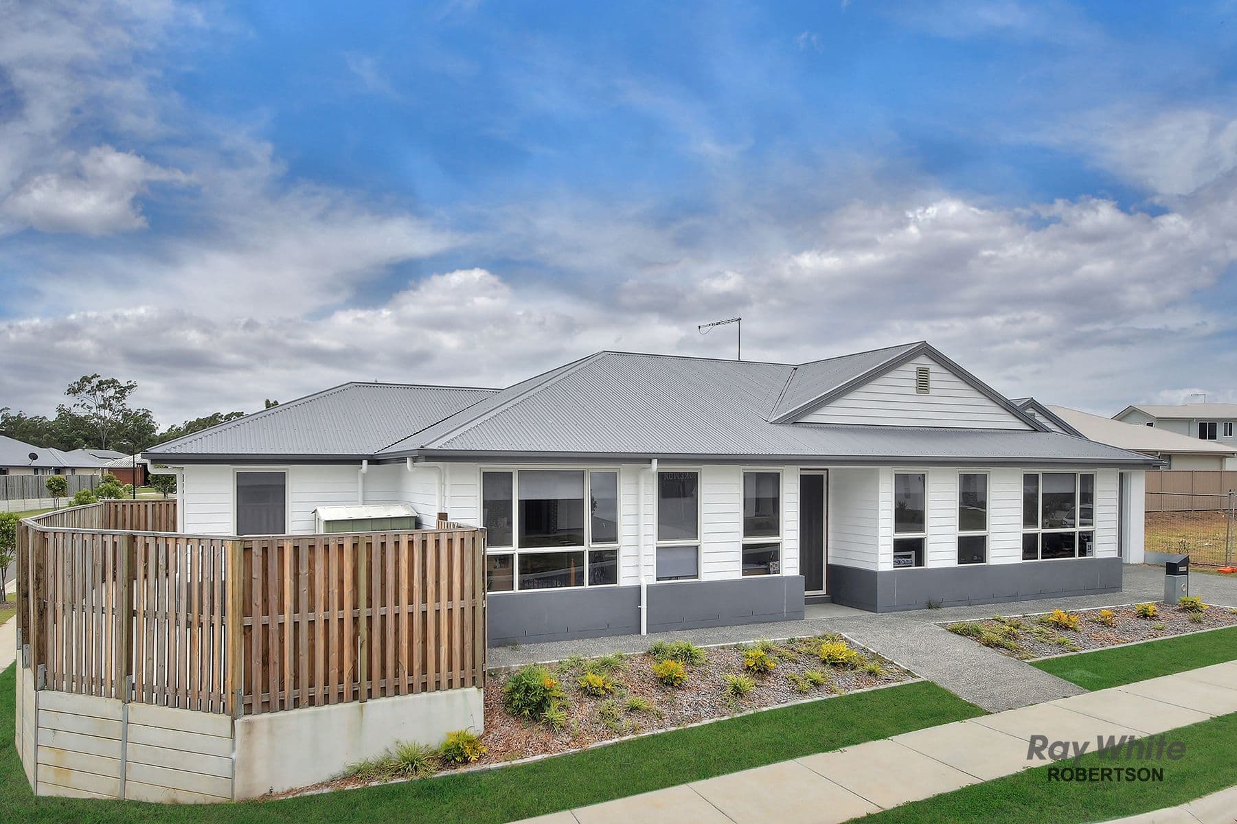 28 Garden Road, Greenbank QLD 4124, Greenbank - Thumbnail 2