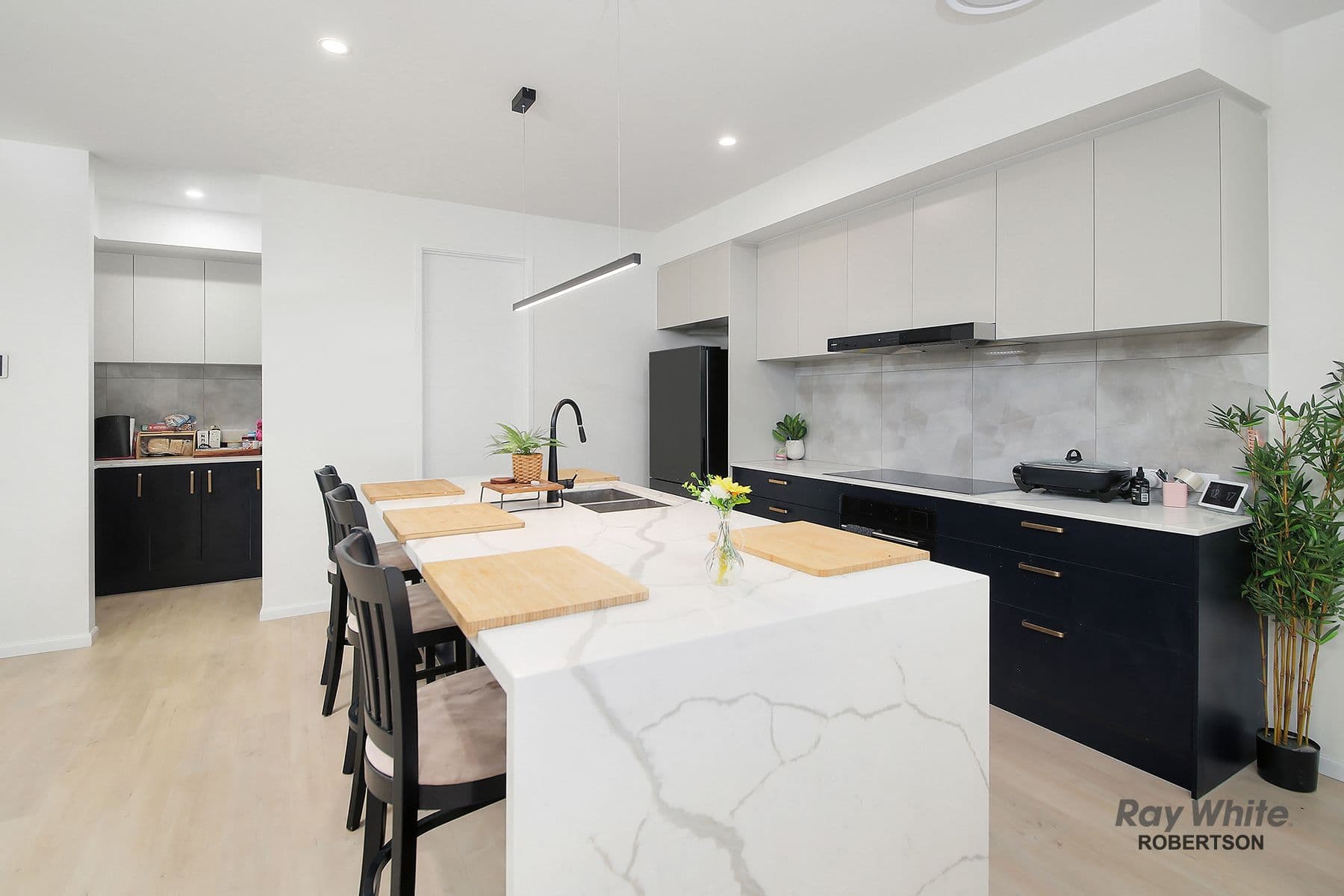 28 Garden Road, Greenbank QLD 4124, Greenbank - Thumbnail 7