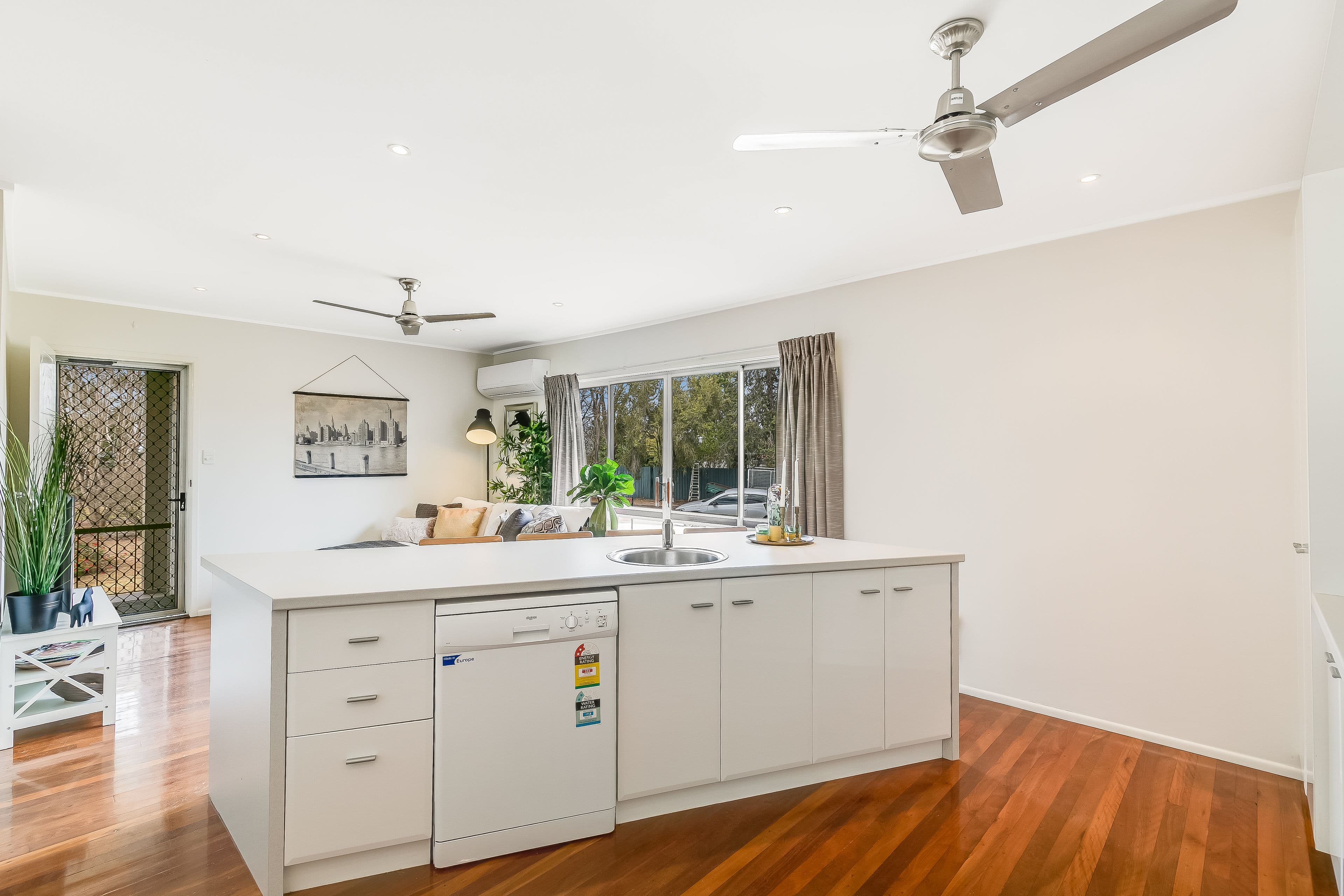 5 Garvey Street, Mount Lofty QLD 4350, Mount Lofty - Thumbnail 3