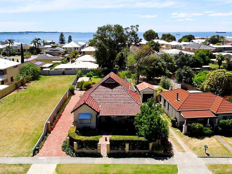 138 PARKIN Street, ROCKINGHAM WA 6168, Rockingham - Thumbnail 2