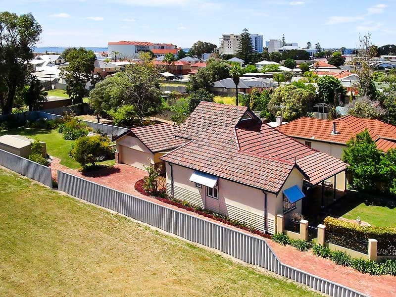 138 PARKIN Street, ROCKINGHAM WA 6168, Rockingham - Thumbnail 3
