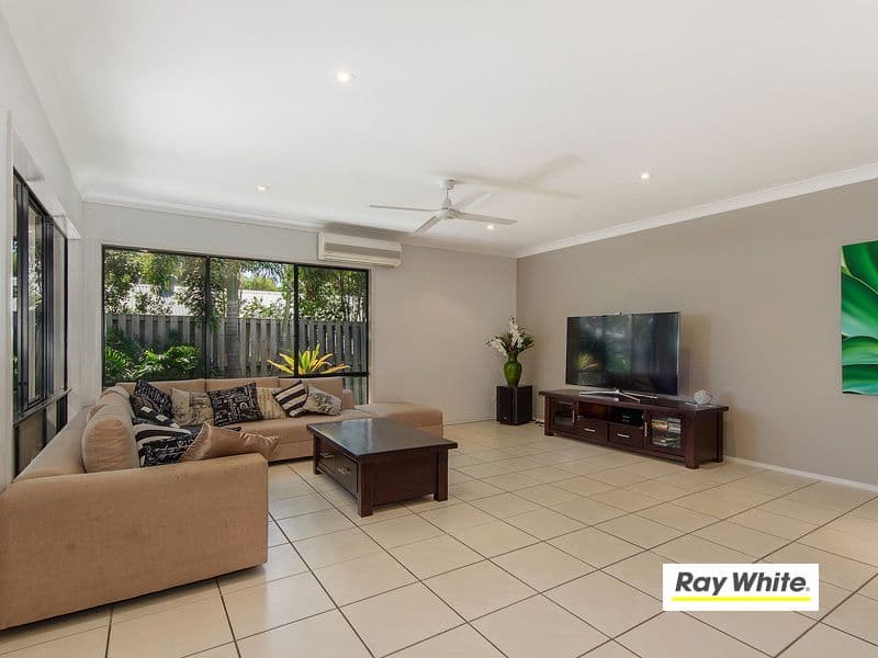 9 Helidon Grove, ORMEAU QLD 4208, Ormeau - Thumbnail 3