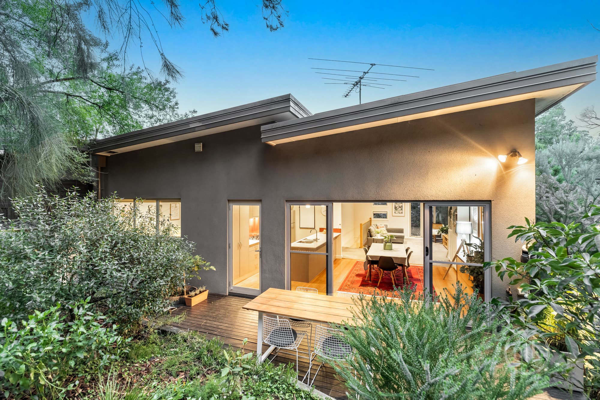 4/2 Parsons Road, Eltham, Eltham - Thumbnail 2
