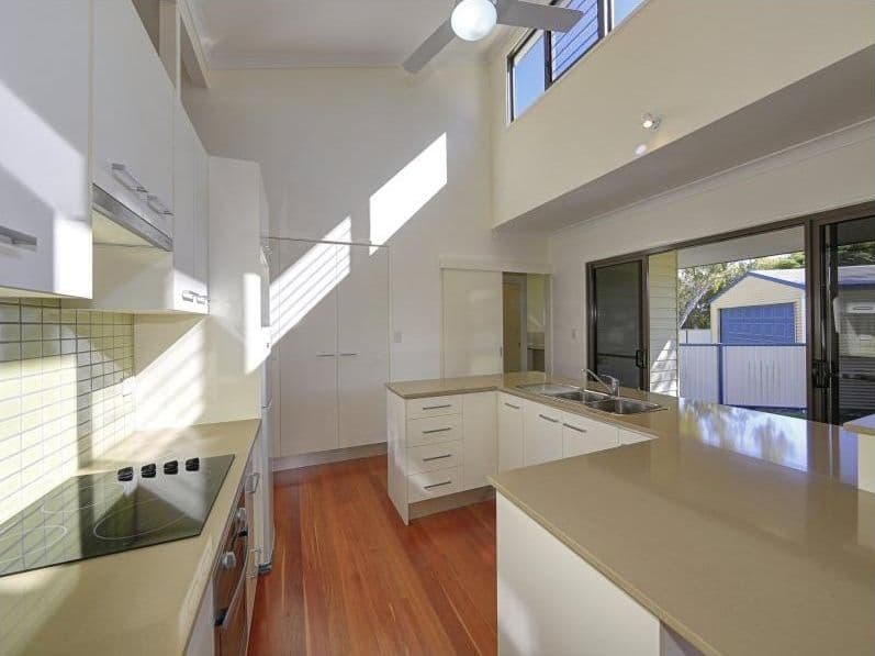 36 Acacia Street, Moore Park Beach QLD 4670, Moore Park Beach - Thumbnail 4
